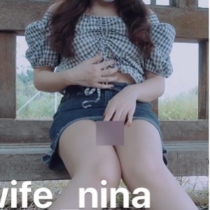 极致尤物：Sexywife_Nina的户外展示合集